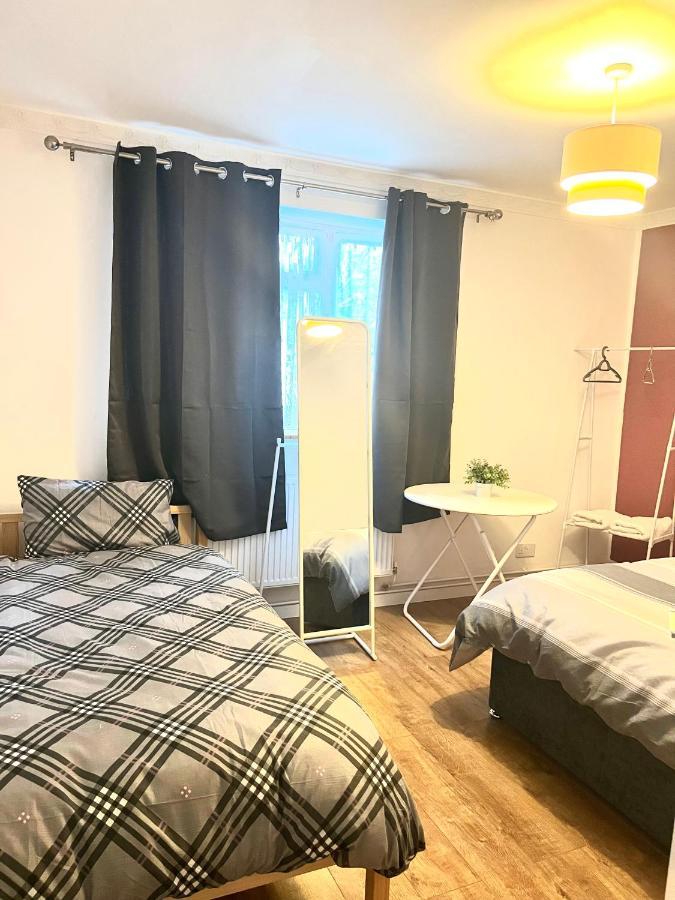 Large Room With Two Bed In Central Londra Exterior foto