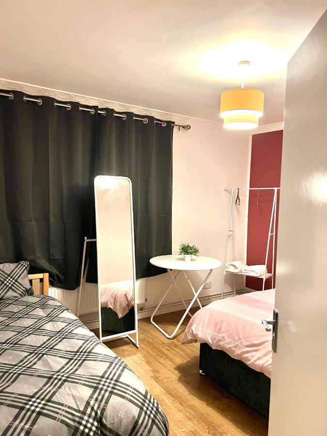 Large Room With Two Bed In Central Londra Exterior foto