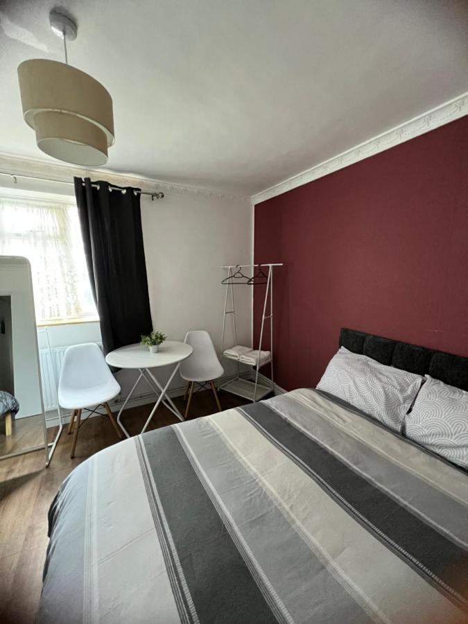 Large Room With Two Bed In Central Londra Exterior foto